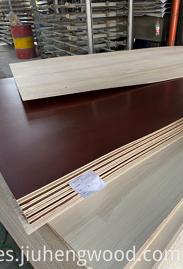 Triamine plywood